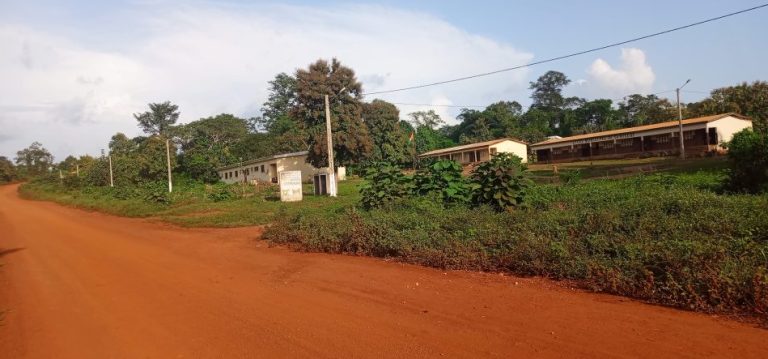 Côte d’Ivoire-AIP/ L’absence de clôture au lycée municipal de Sandégué décriée par les responsables de l’établissement