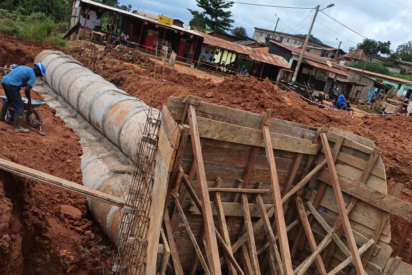 Côte d’Ivoire-AIP/ La SOGB construit un pont pour rétablir et sécuriser la circulation au carrefour Mosquée de Grabo
