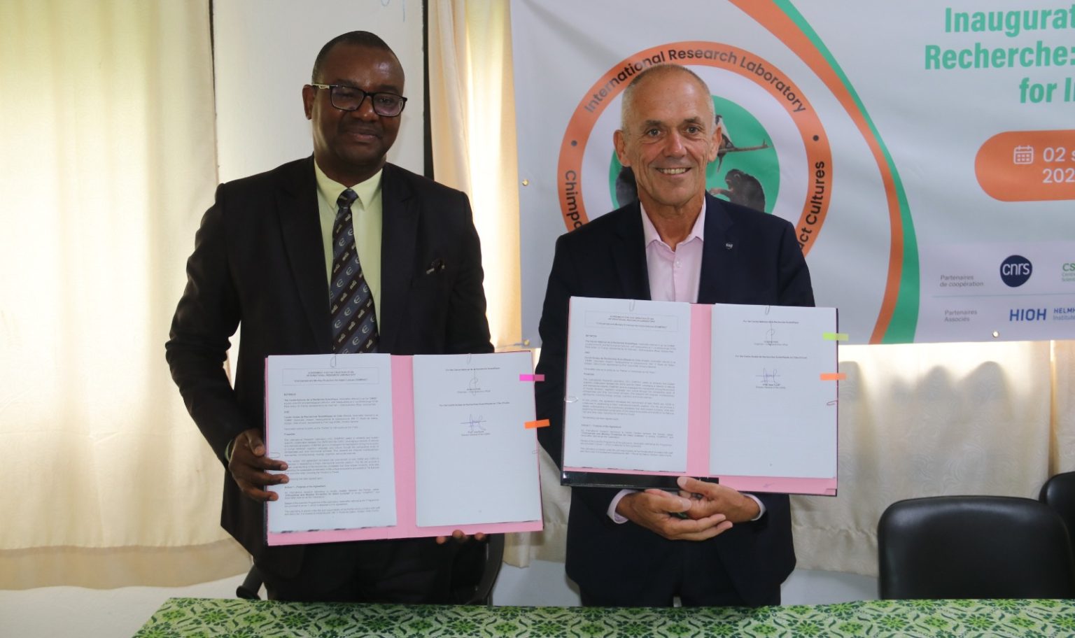AIP/ Le CSRS en Côte d’Ivoire et le CNRS de France signent une convention pour associer leur rigueur scientifique