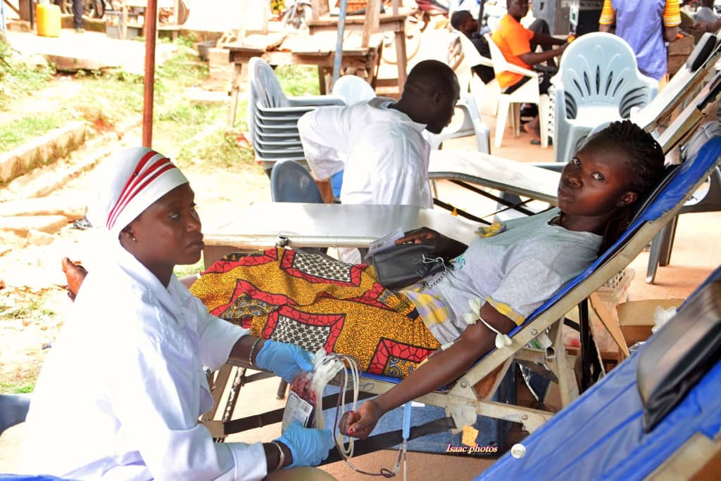 Côte d’Ivoire-AIP/ Une promotion d’âge effectue sa sortie officielle par un don de sang à Niakara