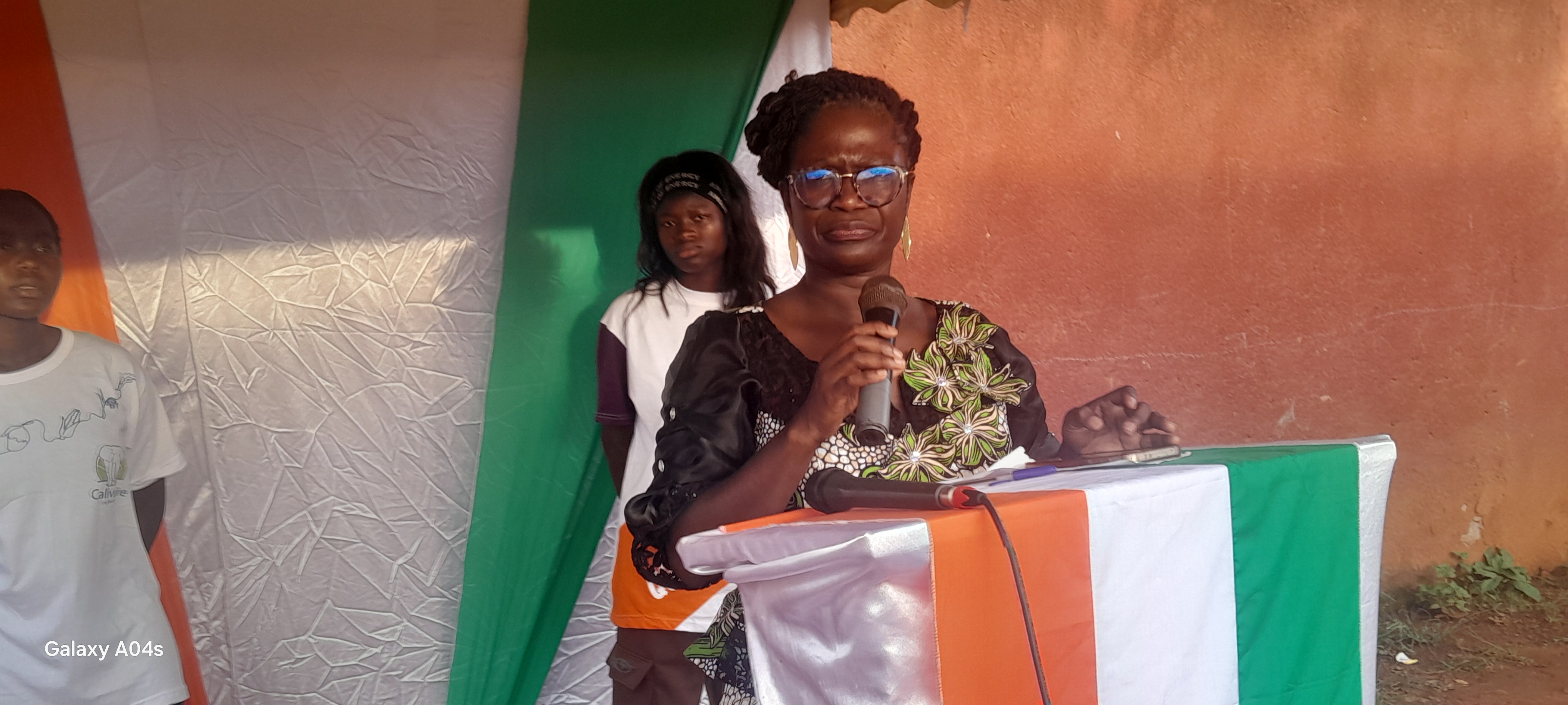 Côte d’Ivoire-AIP / Les femmes des médias de Duékoué formées à l’usage de l’intelligence artificielle pour leur productionrr médiatique