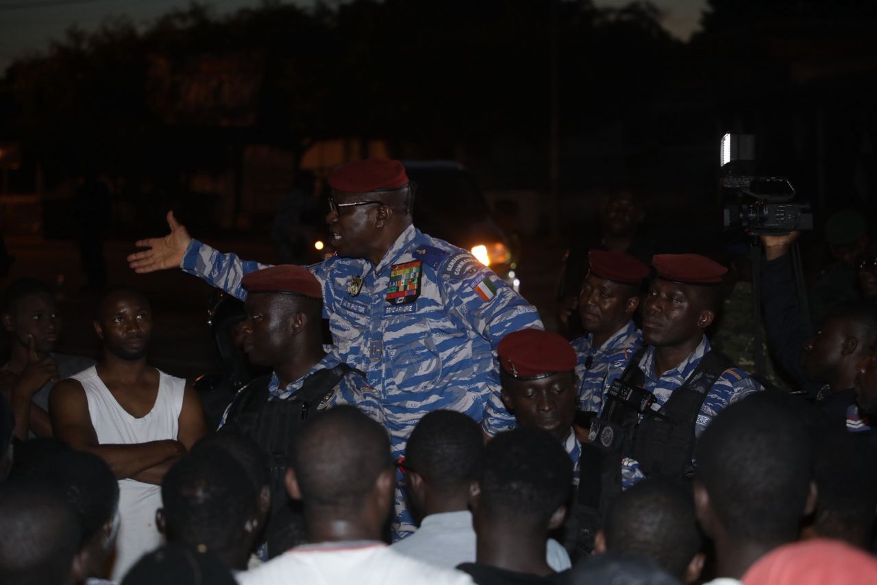 Côte d’Ivoire-AIP/ Le général Apalo Touré exhorte les jeunes de Yamoussoukro à renoncer à la violence