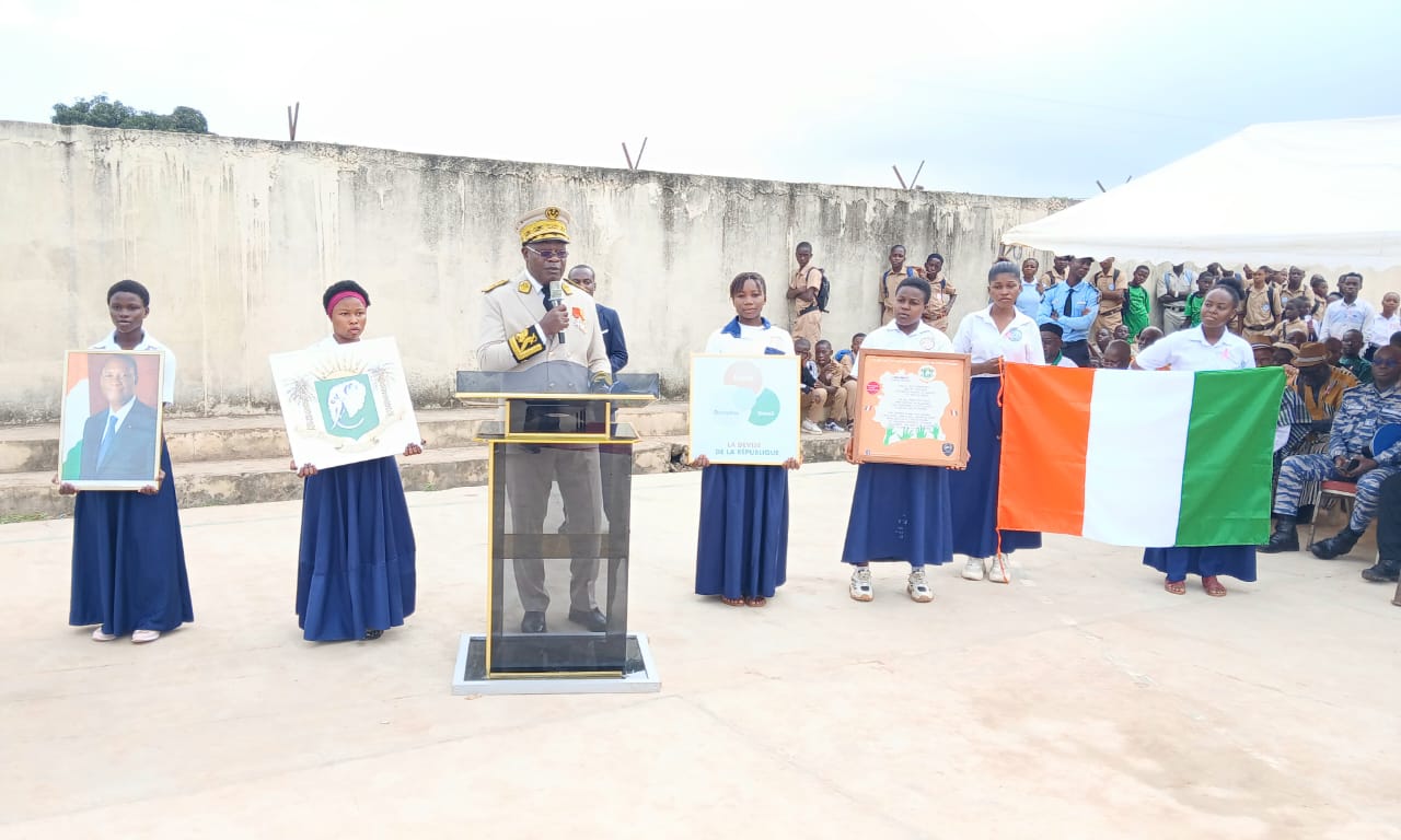 Côte d’Ivoire-AIP/ Éducation : les élèves de Duékoué sensibilisés contre les congés anticipés, l’alcool et la drogue