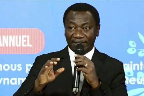 Côte d’Ivoire-AIP/ Le Pr Josué Guébo présente le concept du “Transubuntu”, une nouvelle ontologie des relations humain-technologie