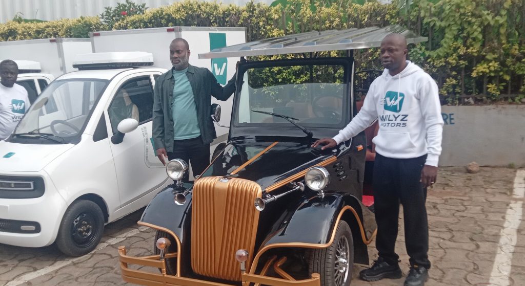 Côte d’Ivoire-AIP / Des véhicules électriques assemblés localement présentés au public à Bingerville