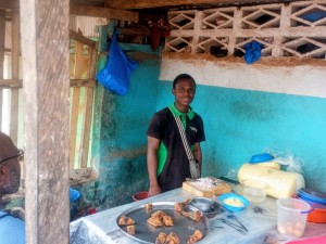 Côte d'Ivoire-AIP/ Un élève vendeur de garba termine premier de sa classe au lycée municipal de Sikensi