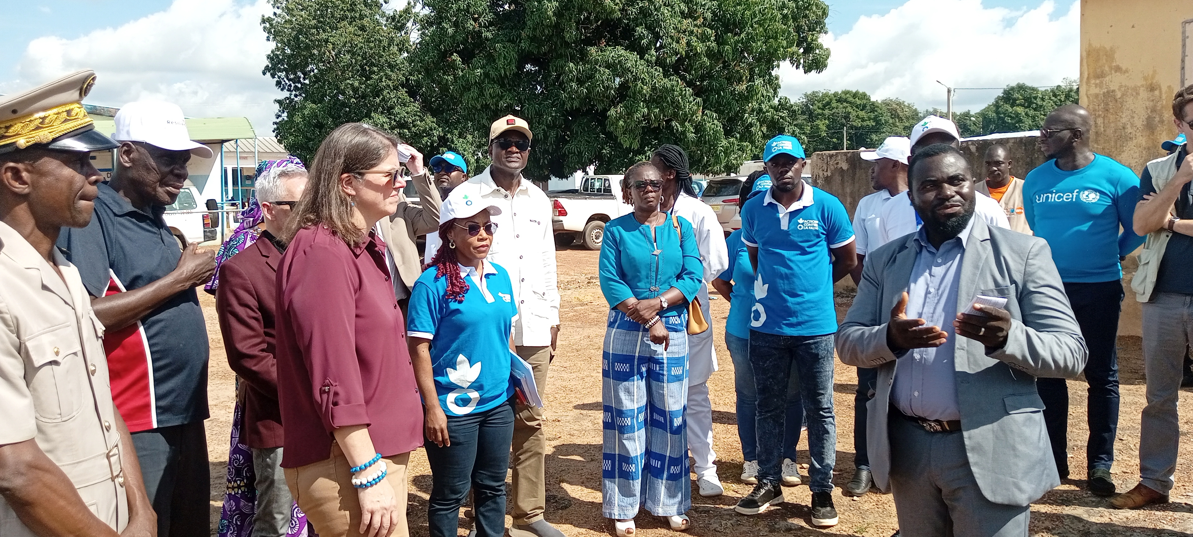 Côte d’Ivoire-AIP/ L’ambassadrice du Canada visite des infrastructures sociales réalisées à Togonieré avec l’appui de son pays