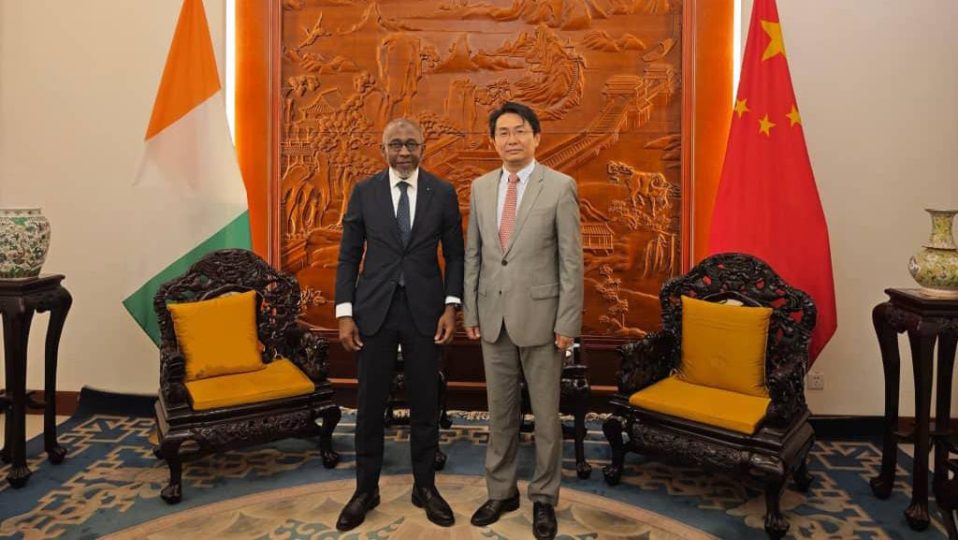 Côte d’Ivoire-AIP/ Les ambassadeurs Wu Jie et Abou Dosso renforcent l’axe Abidjan-Pékin lors d’une rencontre