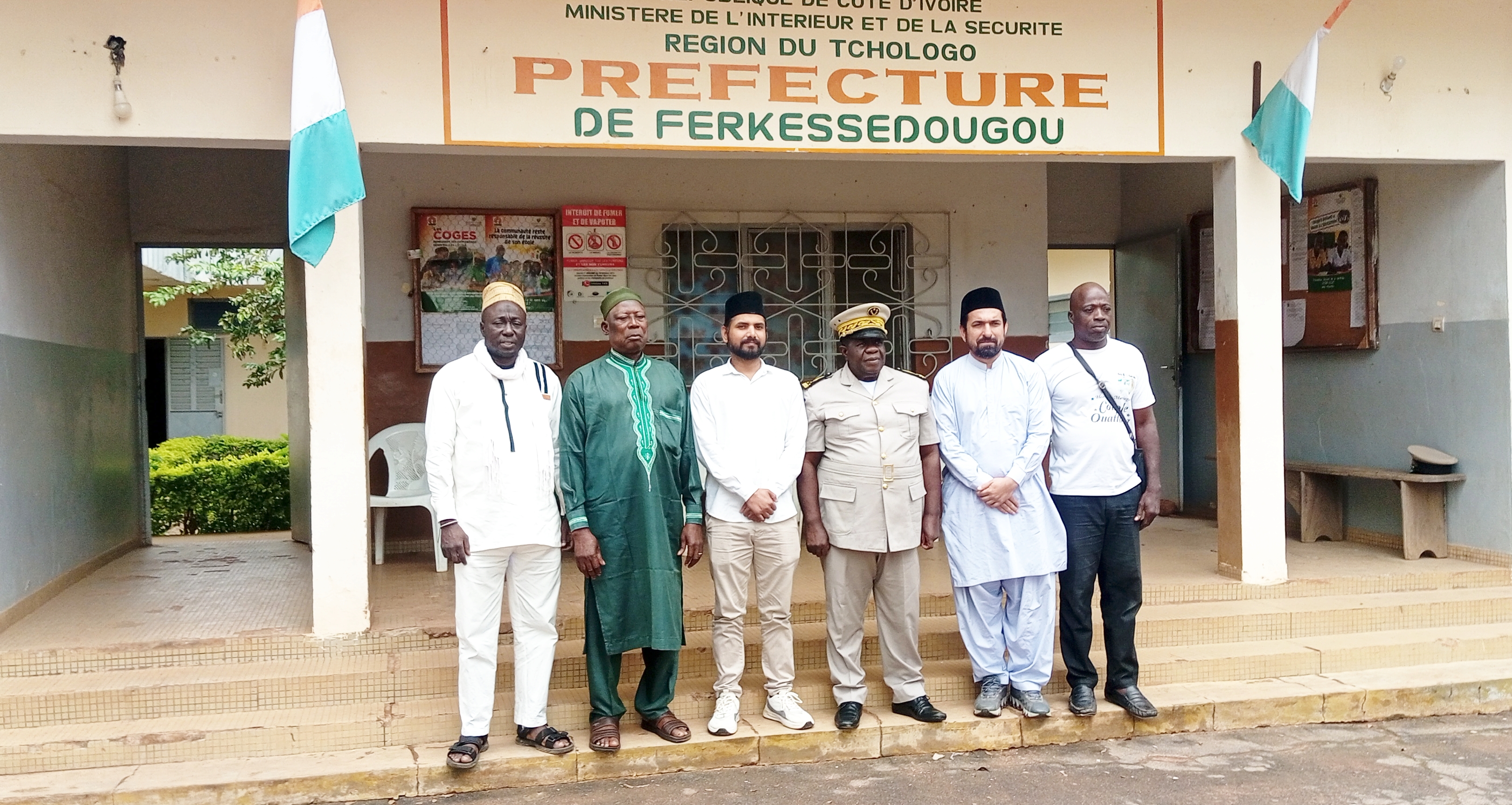 Côte d'Ivoire-AIP/ Le nouveau missionnaire de la communauté Ahmadiyya du Tchologo officiellement présenté aux autorités de Ferkessédougou