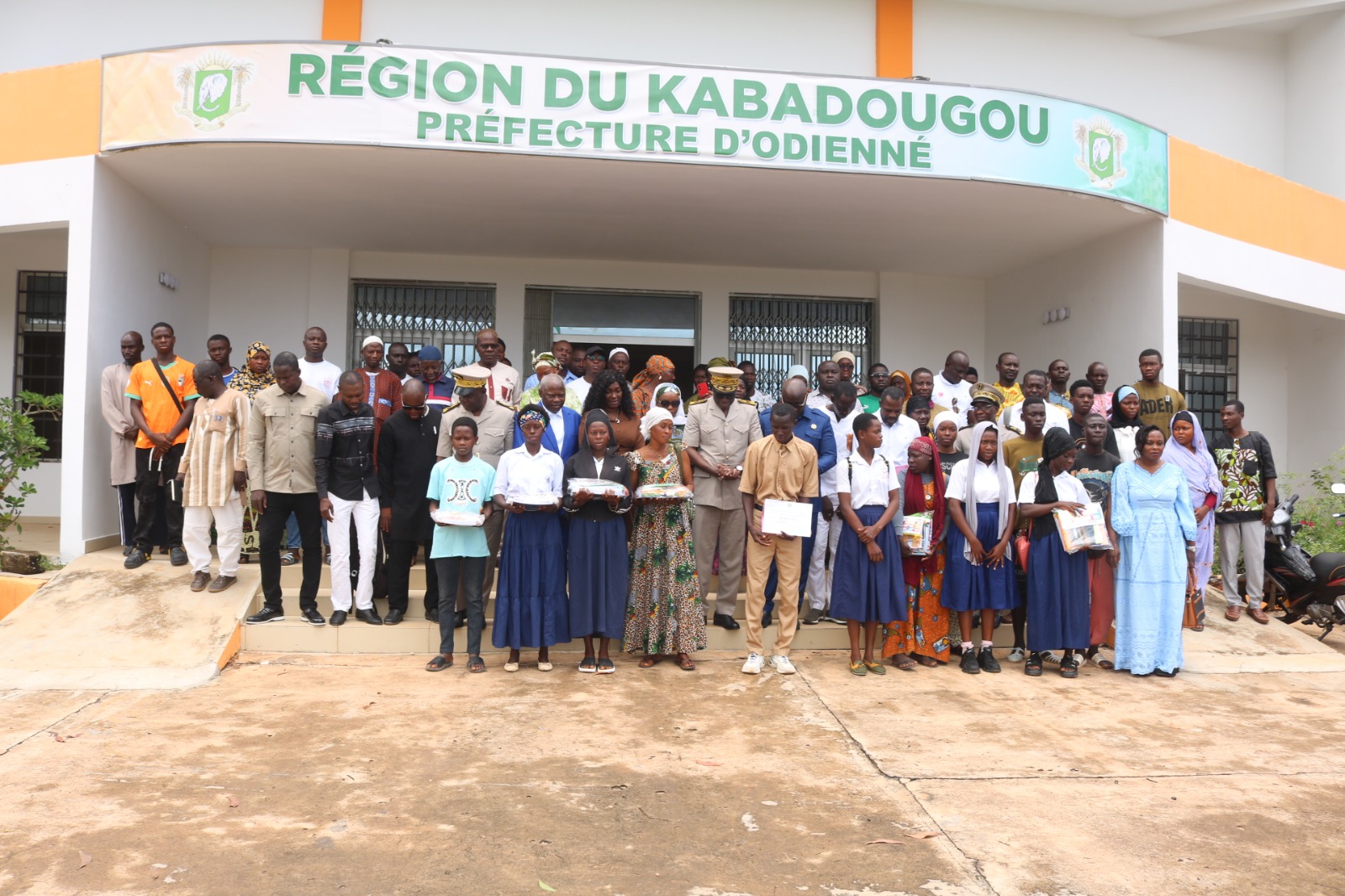Côte d’Ivoire-AIP/ Odienné: 51 élèves de familles vulnérables bénéficient d’un appui de plus de 9 millions FCFA
