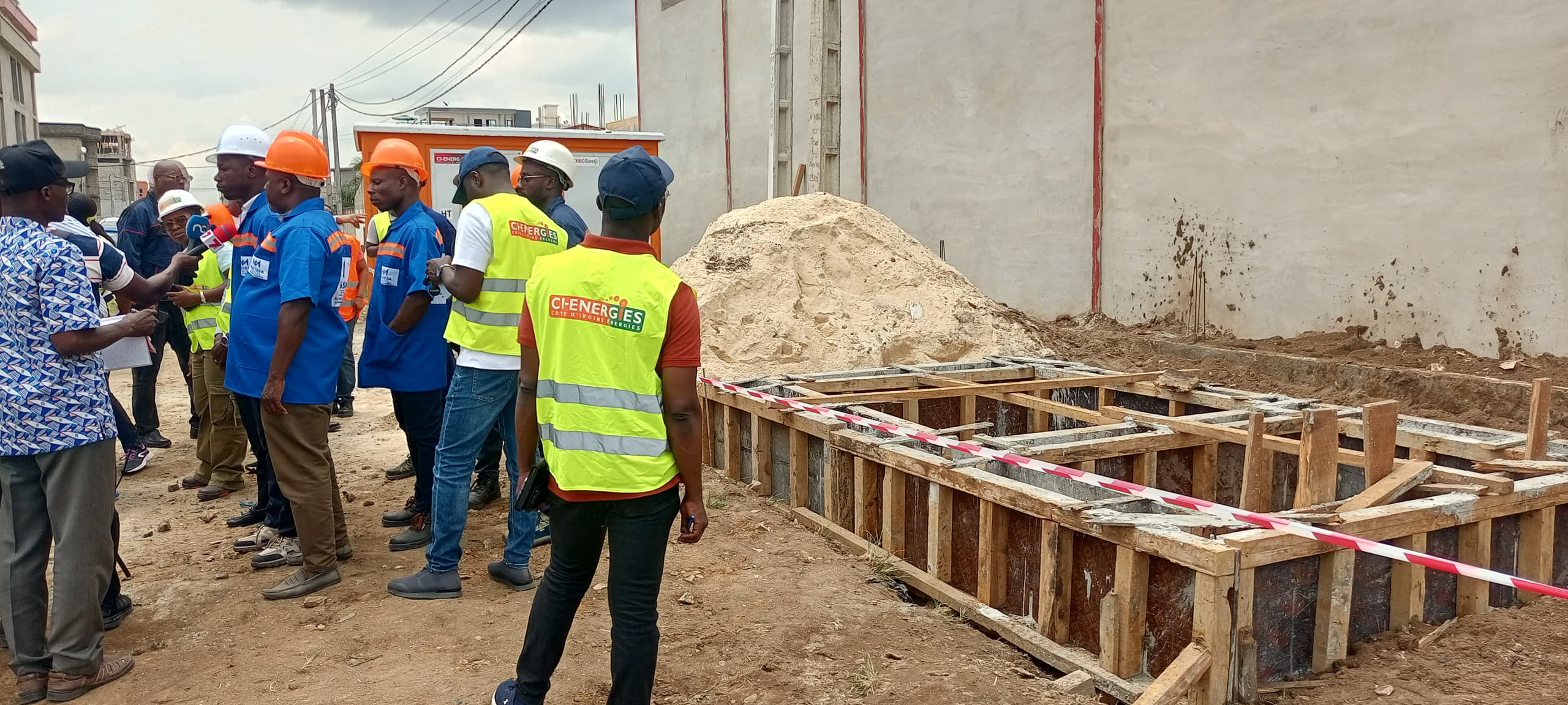 Côte d’Ivoire-AIP/ Le réseau électrique se renforce avec un nouveau poste de 630 kVA en construction à Cocody-Angré