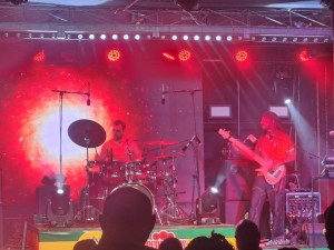 Côte d’Ivoire-AIP/ MASA 2026 : Akinroots impose une esthétique collective du jazz-fusion et séduit à Abidjan