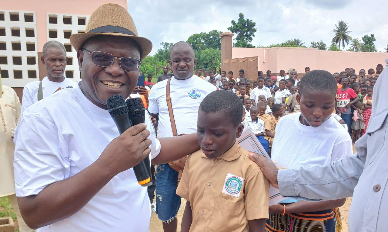 Côte d’Ivoire-AIP / Gagnoa : le collège moderne de Kabia récompense le mérite et le travail de ses élèves
