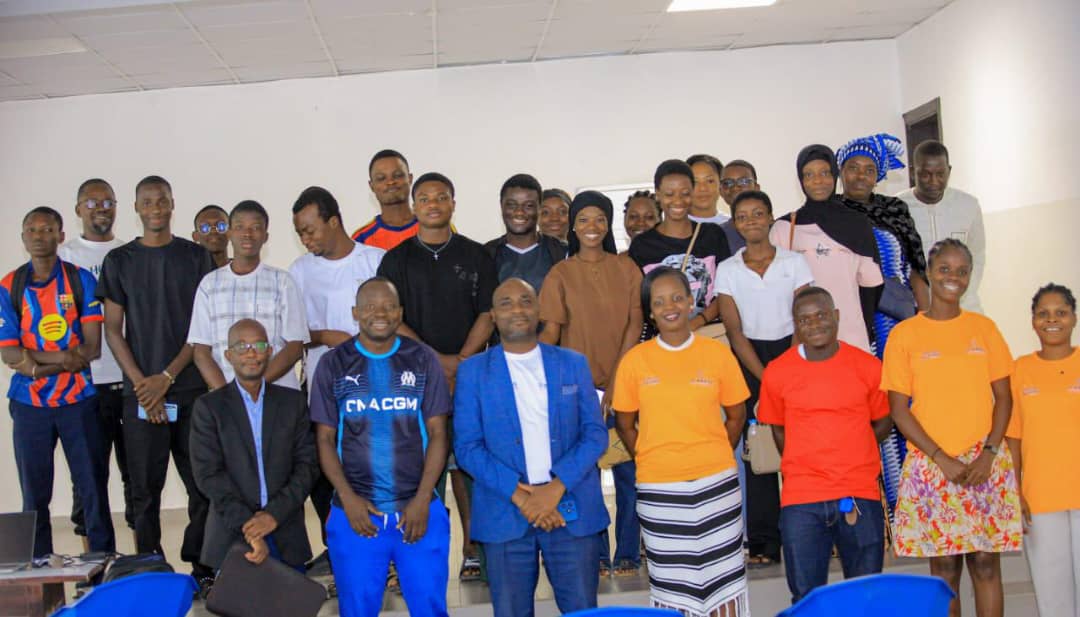 Côte d’Ivoire-AIP/ Des nouveaux bacheliers sensibilisés aux filières pratiques et aux diplômes internationaux