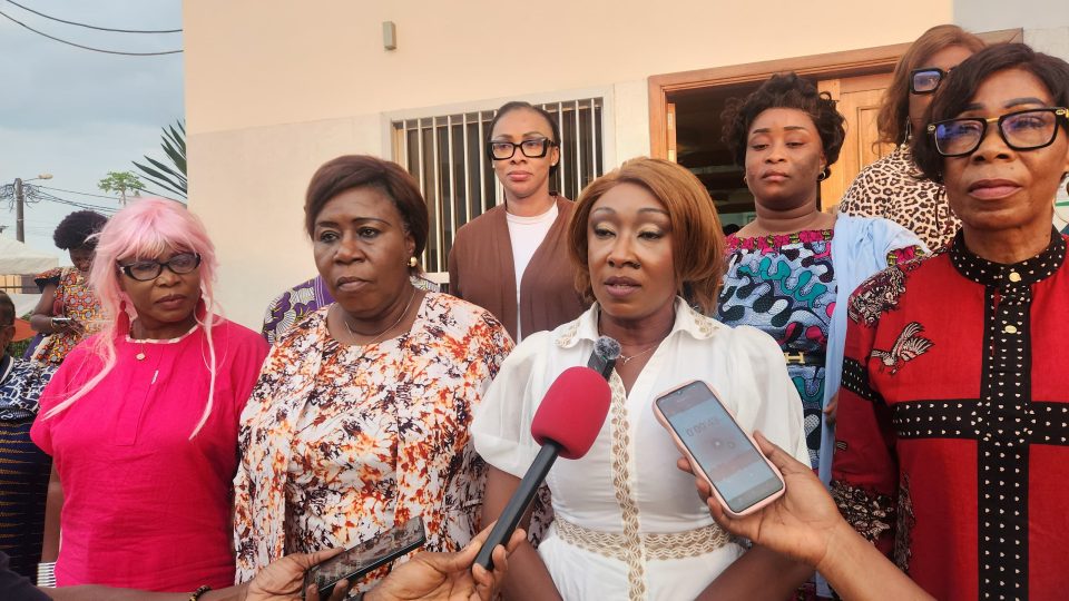 Côte d’Ivoire-AIP/ An 66: une semaine nationale dédiée aux femmes bâtisseuses de la Nation lancée à Yopougon