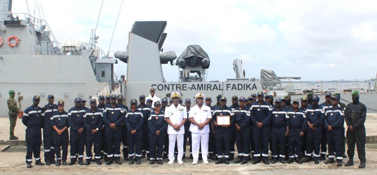 Côte d’Ivoire-AIP/ La Marine nationale célèbre le retour du patrouilleur « Contre-Amiral Fadika » après la mission « Anouanzè »