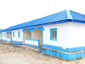 Côte d'Ivoire-AIP/Le premier adjoint au maire de Yopougon s'imprègne de l' état d'avancement de la cité " solidarité Adama Bictogo" avant la remise des clés