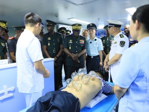 Côte d'Ivoire-AIP/ Près de 2 000 consultations réalisées en trois jours par le navire-hôpital chinois à Abidjan