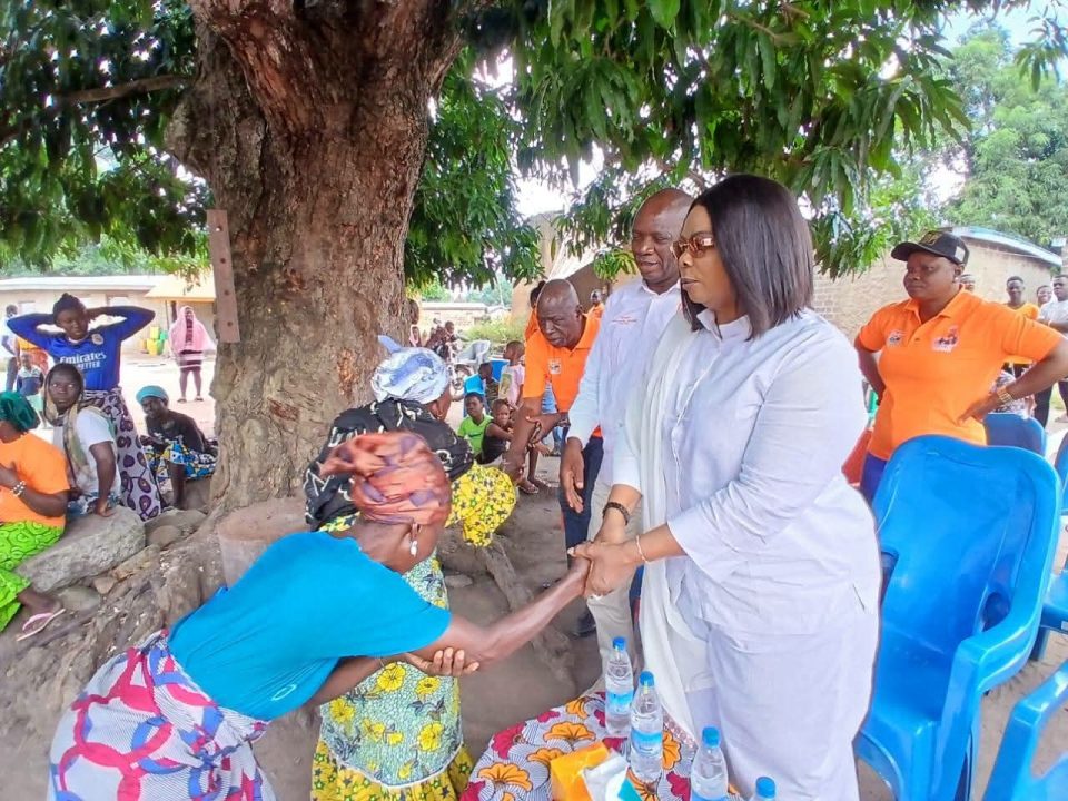 Côte d’Ivoire-AIP/ Niakara: une mobilisation populaire marque la tournée de remerciements de la député Catherine Koné
