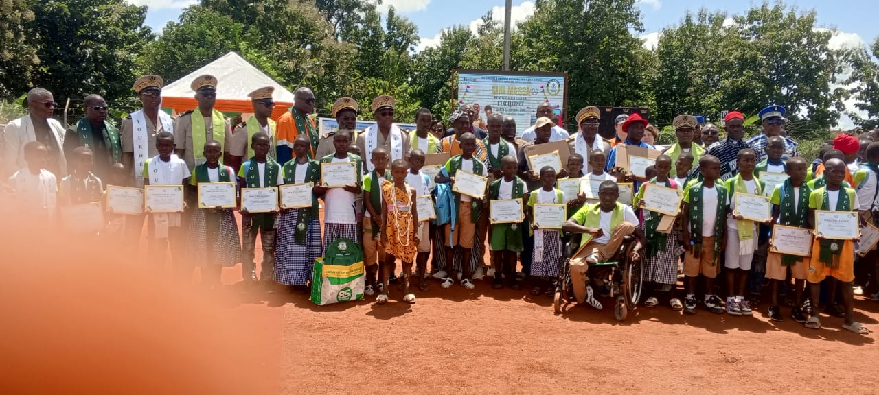 Côte d'Ivoire-AIP/ Une société minière de Kani récompense 94 élèves de sa zone d’impact