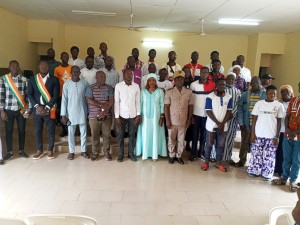 Côte d'Ivoire - AIP / Le proviseur du lycée d'excellence de Sinématiali plaide pour des foyers d'accueil en faveur des élèves filles vulnérables