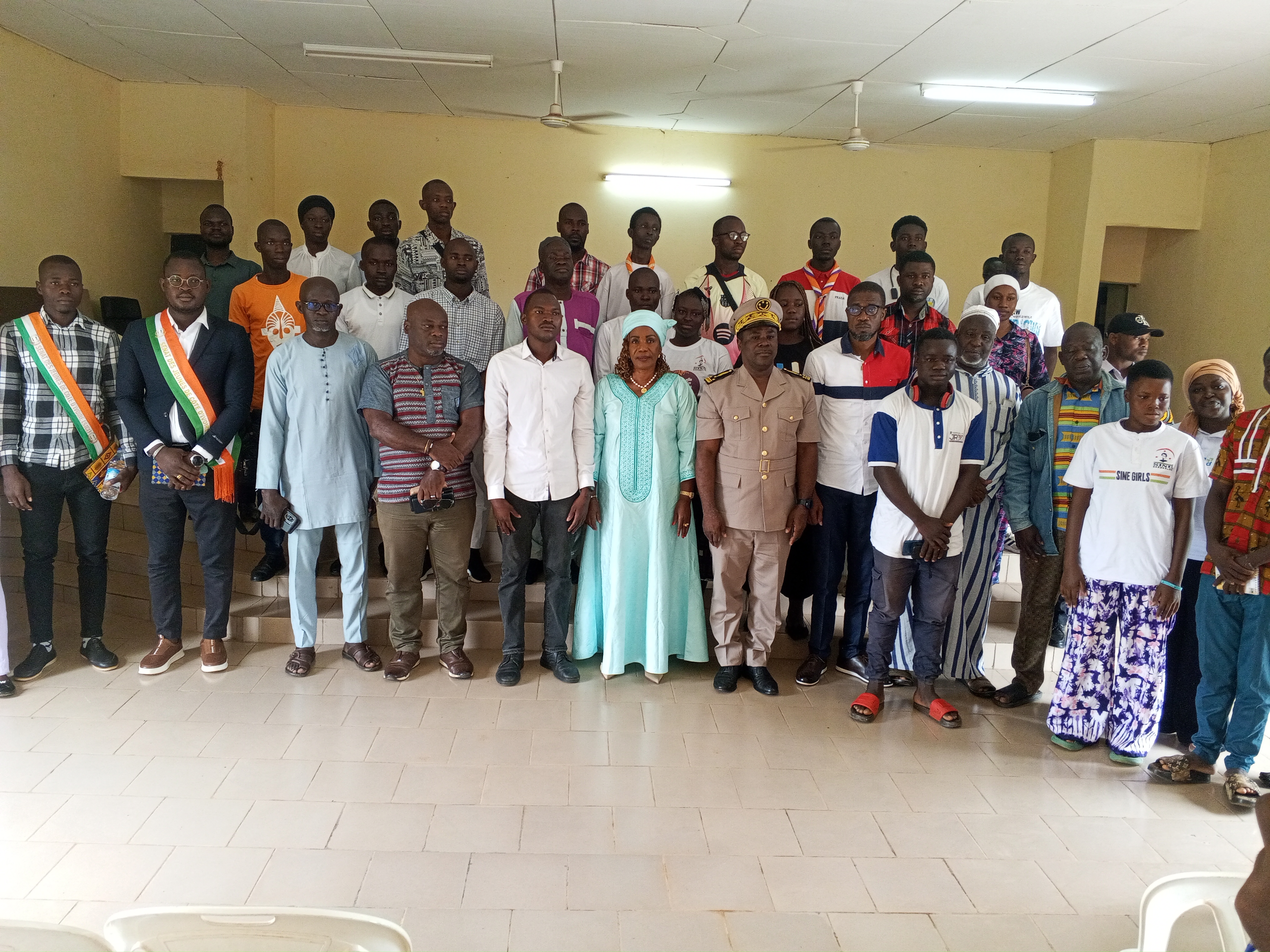 Côte d’Ivoire – AIP / Le proviseur du lycée d’excellence de Sinématiali plaide pour des foyers d’accueil en faveur des élèves filles vulnérables