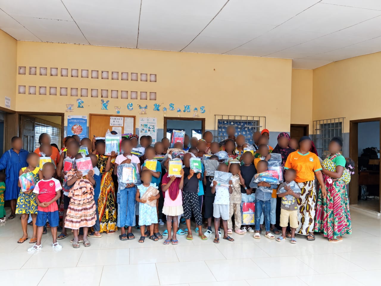 Côte d’Ivoire-AIP/ Une ONG distribue des kits scolaires à 55 orphelins et enfants vulnérables à Lakota