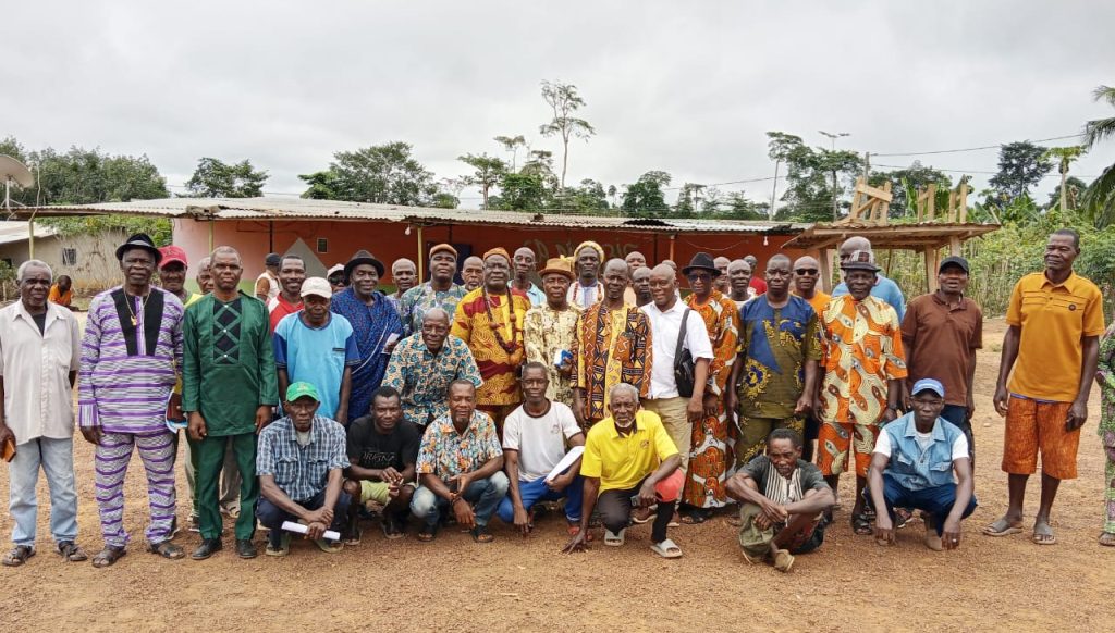 Côte d’Ivoire-AIP/ Lakota : le nouveau chef du canton Déboua présenté aux populations de son village Djagoboua