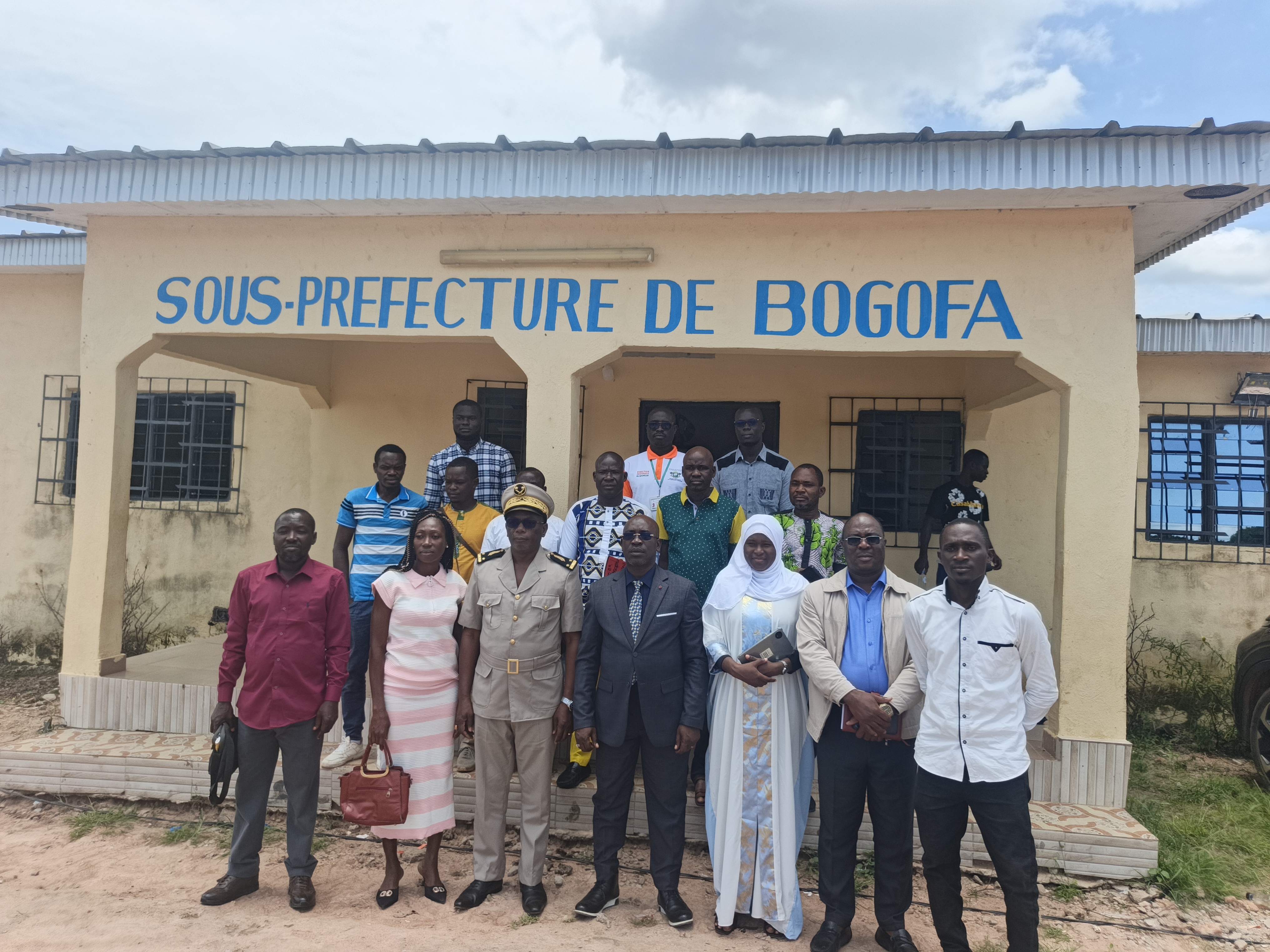 Côte d’Ivoire-AIP/ Les directeurs des écoles primaires de Bogofa instruits sur le statut général de la Fonction publique