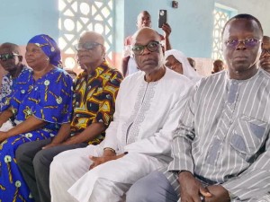 Côte d’Ivoire-AIP/ Dr Issa Malick Coulibaly apporte le soutien du PPA-CI à la famille de Katinan Koné à Arikokaha