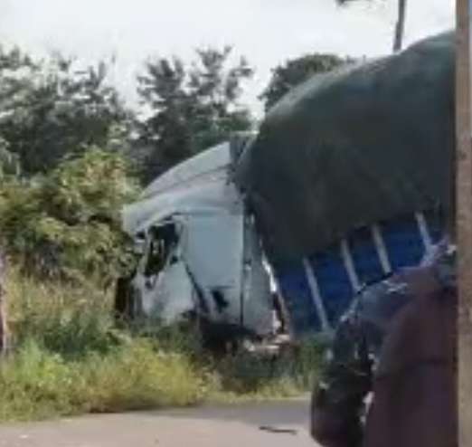 Côte d’Ivoire-AIP/ Trois blessés graves dans une collision entre un camion-remorque et un minicar vers Zangué