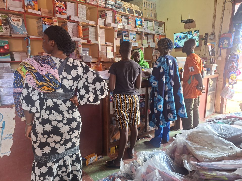 Côte d’Ivoire-AIP/ Les libraires appellent au respect de l’interdiction de vente des manuels dans les écoles à Oumé