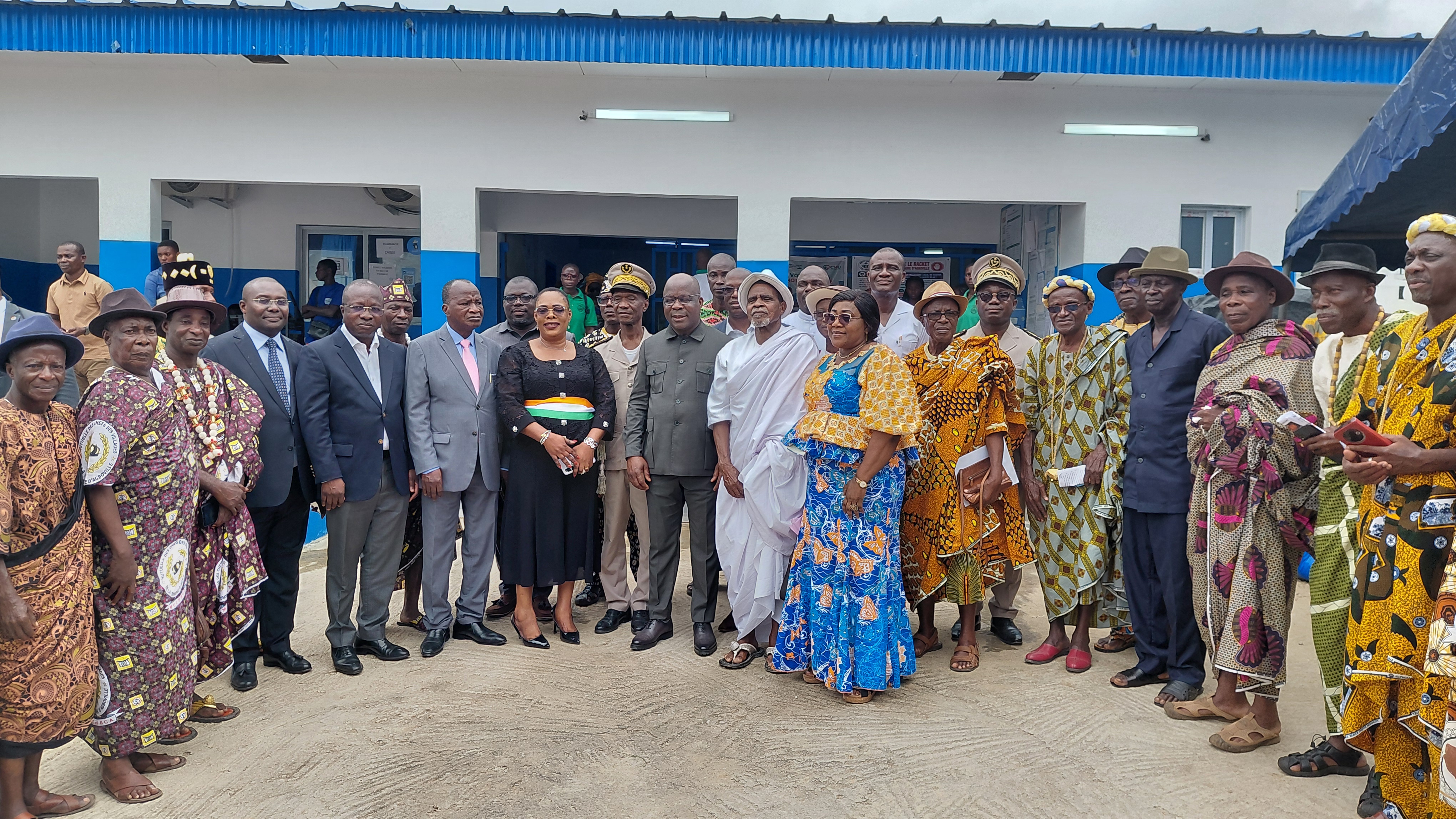 Côte d’Ivoire-AIP/ Le ministre de la Santé lance à Agboville une campagne de dépistage et de prise en charge des maladies oculaires et auditives
