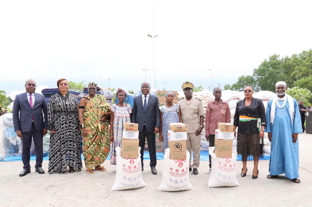 Côte d'Ivoire-AIP/ Agboville : le gouvernement apporte une assistance aux sinistrés de l’Agnéby-Tiassa