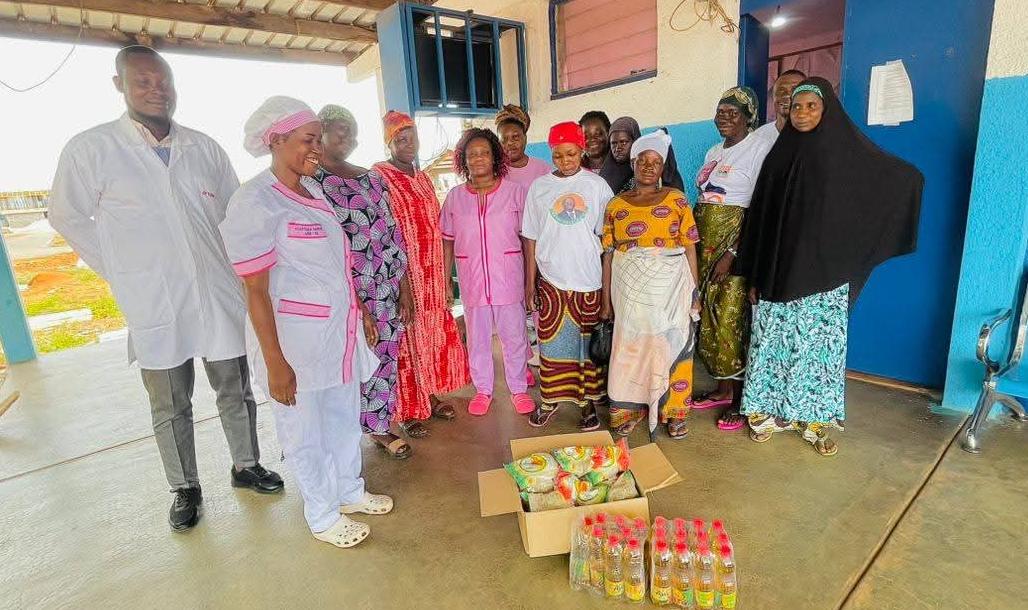 Côte d’Ivoire-AIP/ Tabaski 2026 : des sages-femmes offrent des vivres pour encourager les consultations prénatales à Tafiré