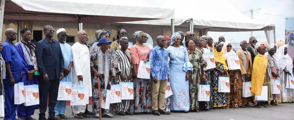 Côte d’Ivoire-AIP/ L’épouse du vice-Président rend hommage aux mères et aux pères du Hambol