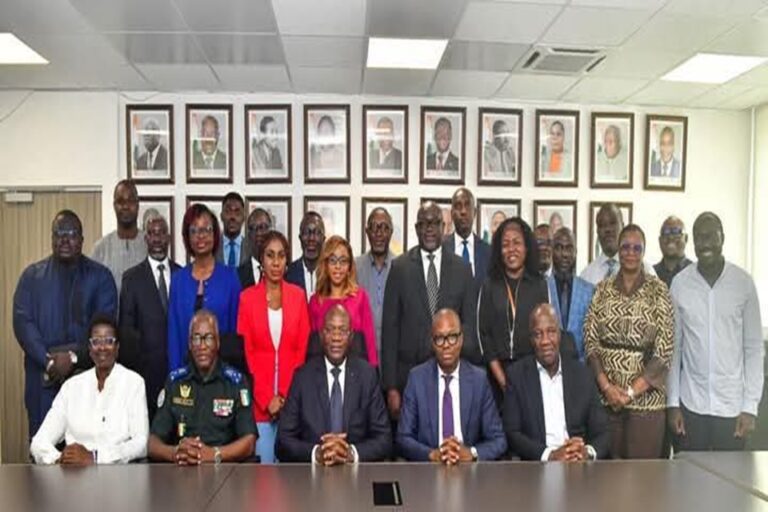 Côte d’Ivoire-AIP/ Le comité d’organisation de l’Afrobasket féminin présenté au ministre des sports
