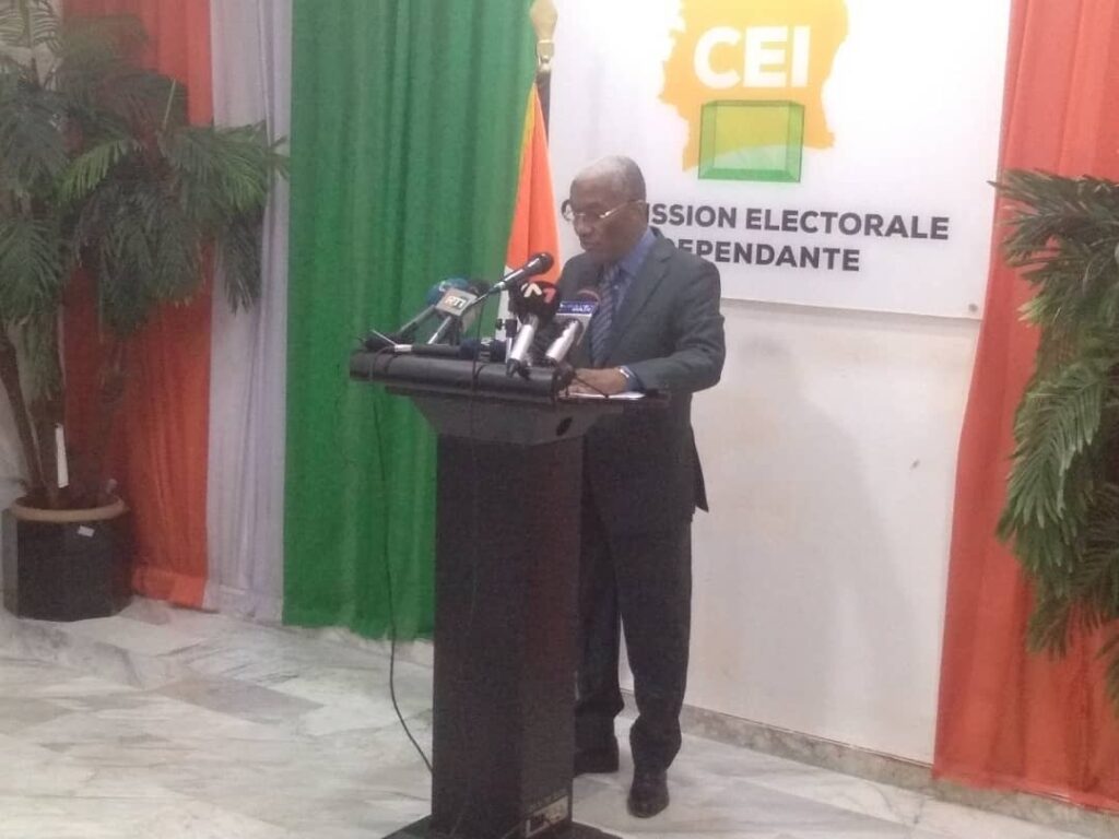 Côte d’Ivoire-AIP/La CEI présente ses excuses à la population suite au retrait de son représentant du plateau de l’émission de débat de la RTI