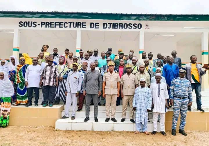 Côte d’Ivoire – AIP / Djibrosso : La sous-préfecture réhabilitée remise officiellement au préfet de Kani