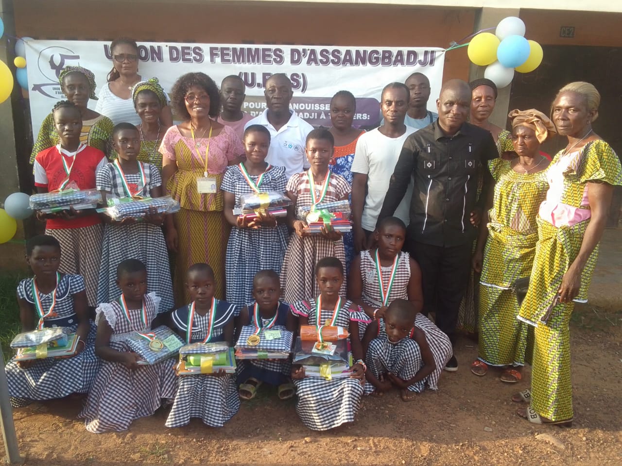 Côte d’Ivoire / Des lauréates du concours « Fleurons d’élites » récompensées à Assangbadji