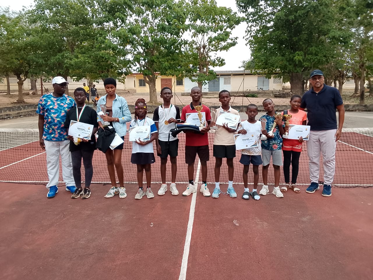 Côte d’Ivoire – AIP / Brou Daniel et kassaraté Adoram grands vainqueurs du tournoi de l’école fédérale de tennis de Toumodi