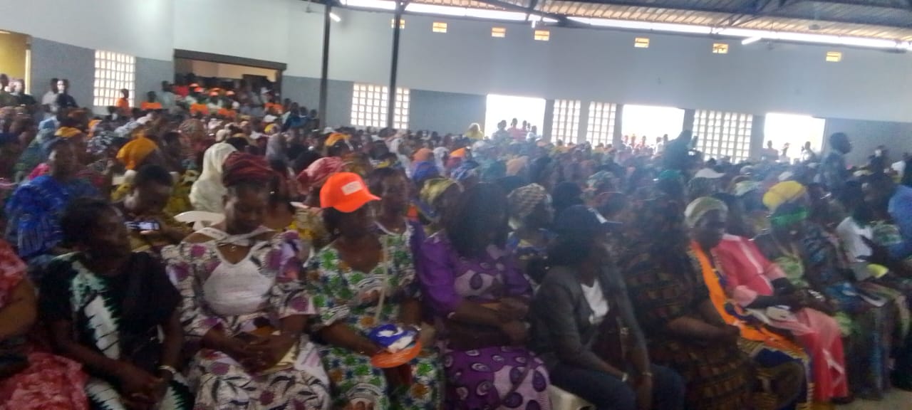 Côte d’Ivoire-AIP/ Patrick Achi invite les jeunes et les femmes d’Akoupé à saisir les opportunités d’autonomisation