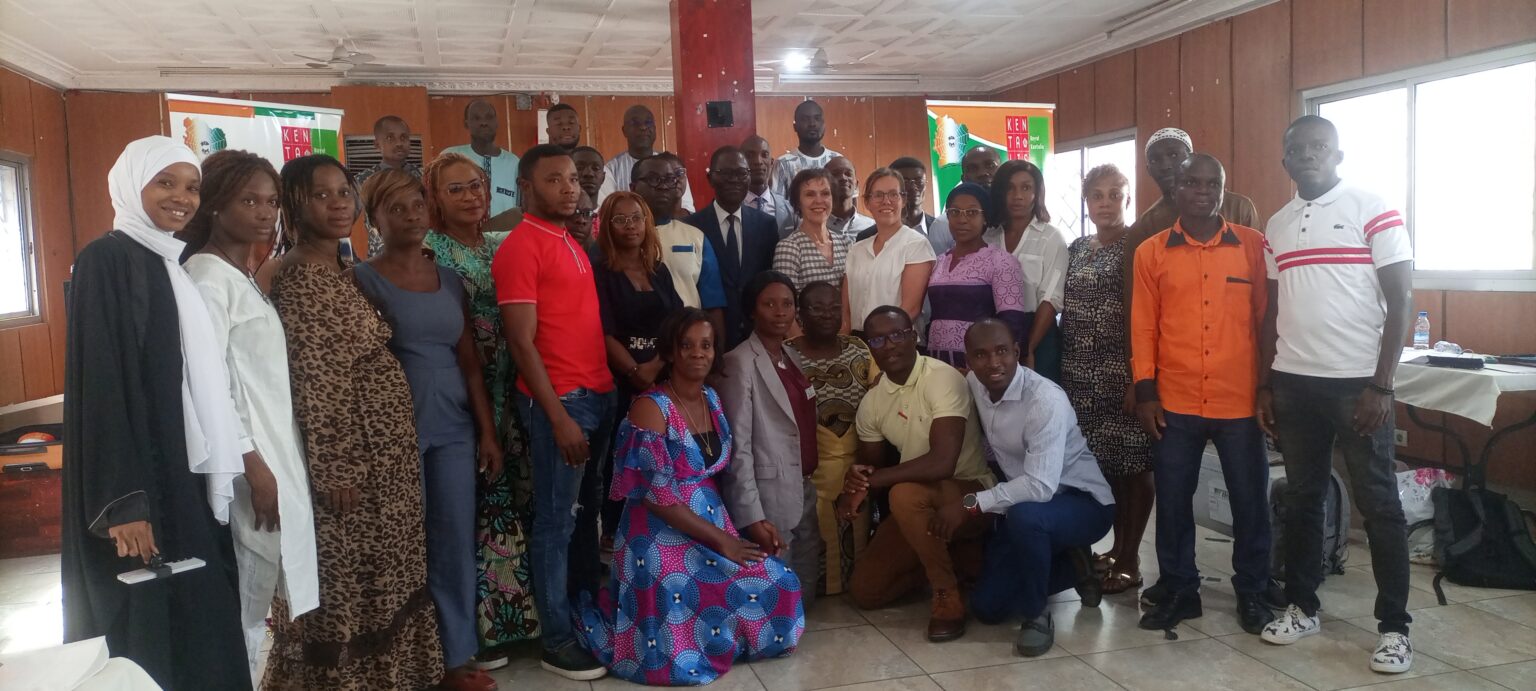 Côte d’Ivoire -AIP/ Des enseignants formés à la méthode de lecture précoce pour les sourds et malentendants