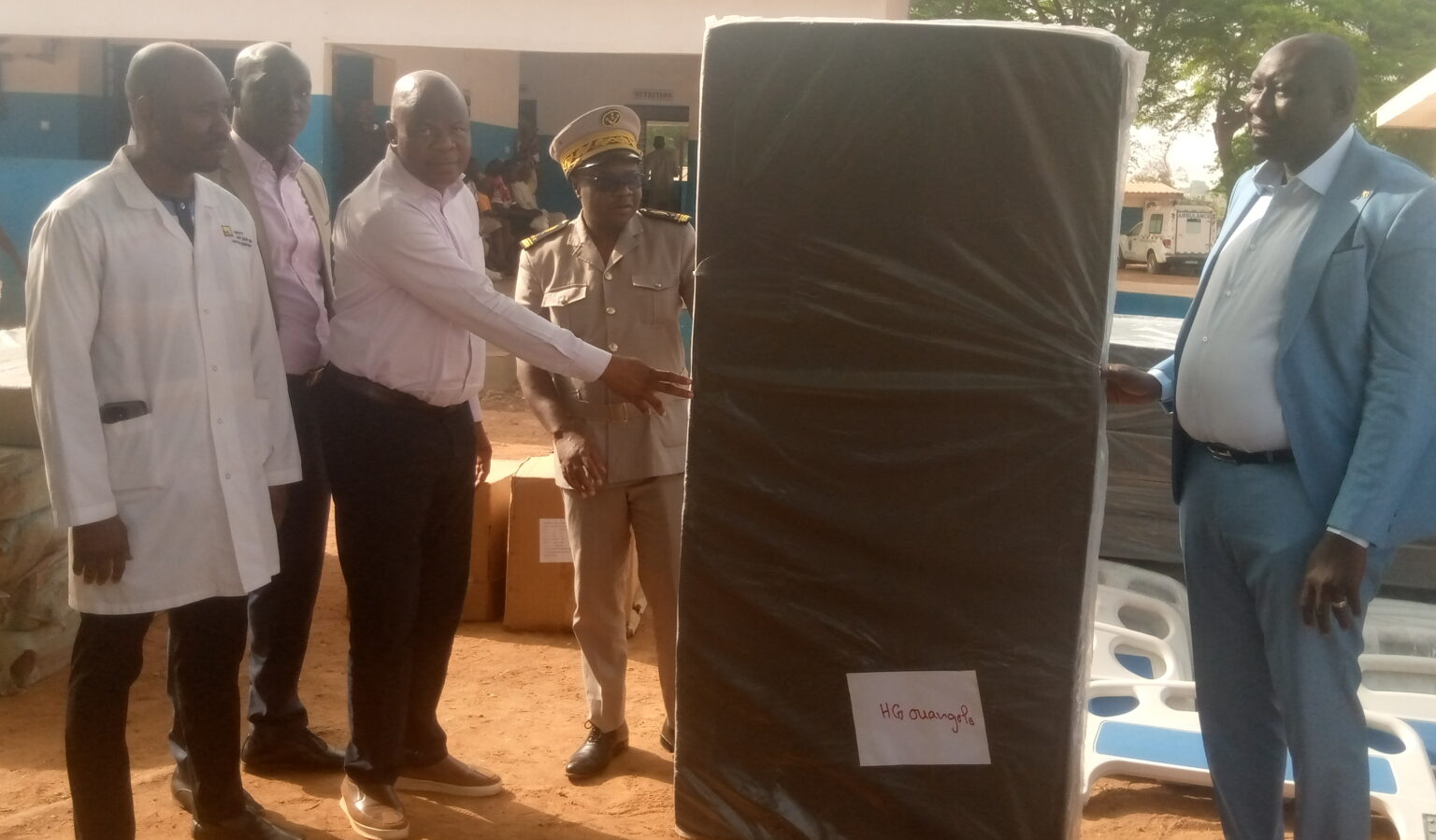 Côte d’Ivoire-AIP/ La Banque ondiale offre des équipements à cinq structures sanitaires de Ouangolodougou