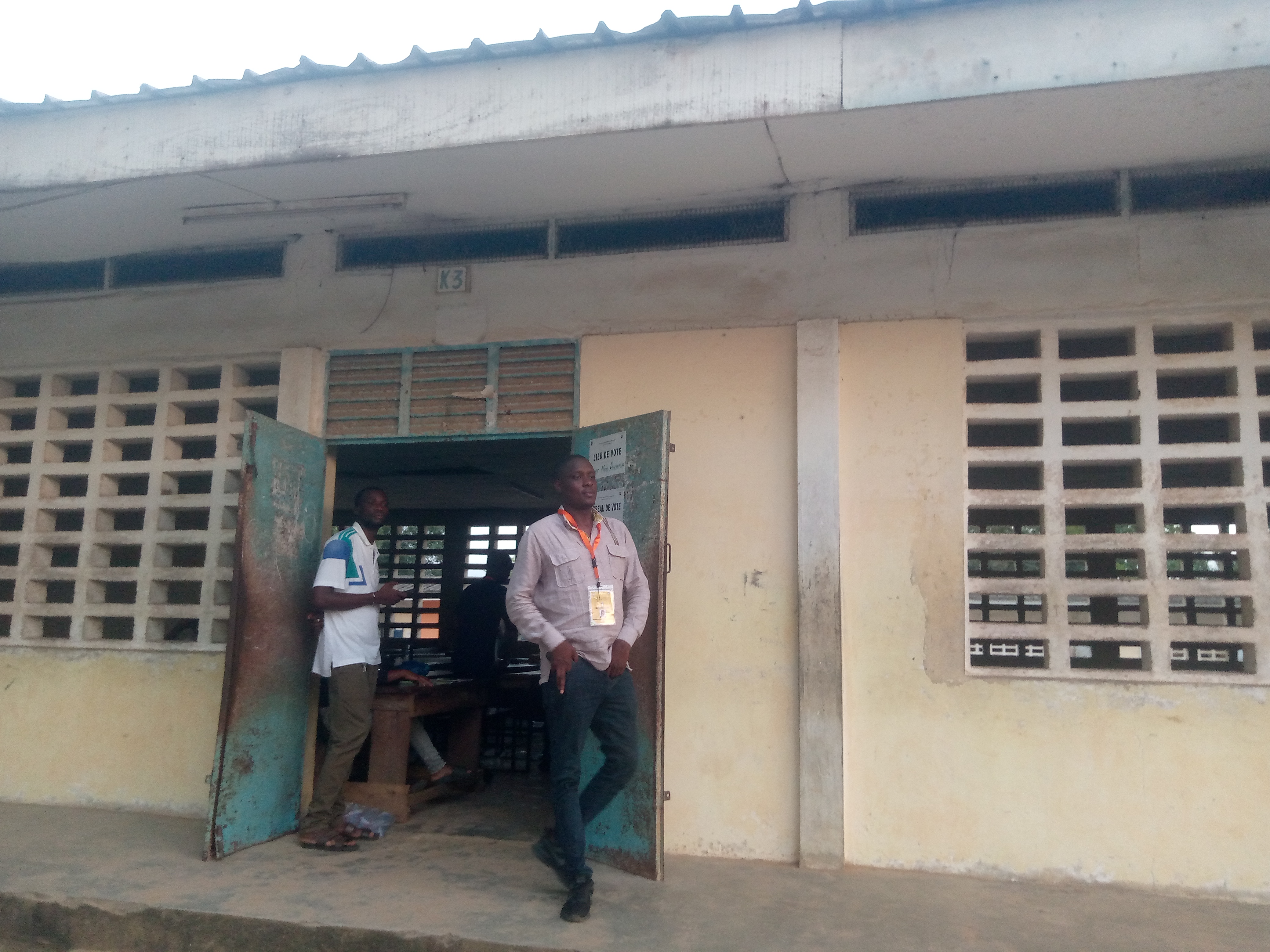 Côte d’Ivoire-AIP/ Présidentielle 2025: Des électeurs et acteurs de la société civile appellent au calme et à la paix dans l’attente du résultat après le scrutin