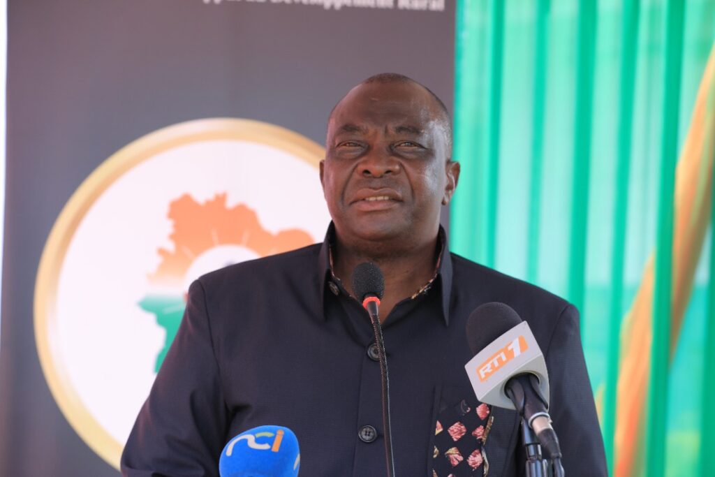 Côte d’Ivoire-AIP/Le ministre Adjoumani incite l’ANADER à intensifier ses actions pour la sécurité alimentaire