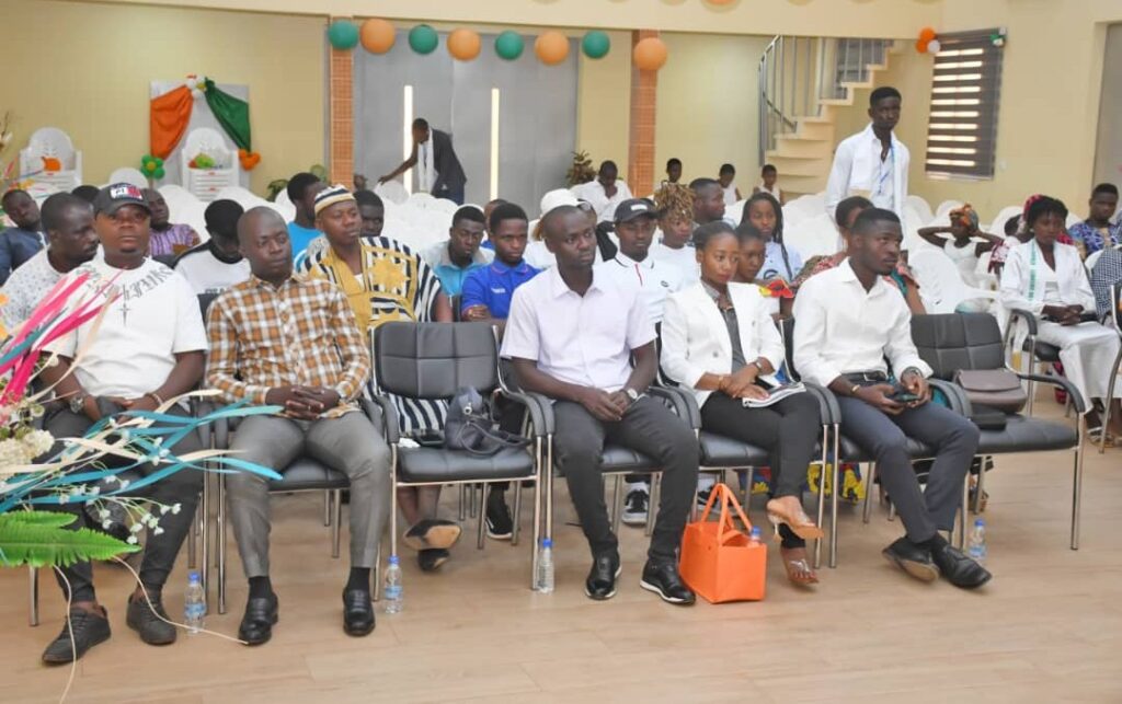 Côte d’Ivoire – AIP / L’impôt et le civisme fiscal expliqués aux jeunes de la région de l’Iffou
