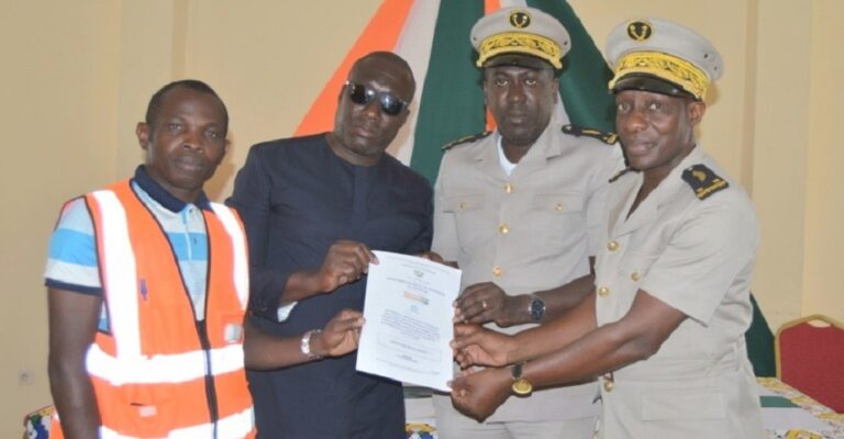 Côte d’Ivoire-AIP/ Sensibilisation à Béoumi sur la gestion des plaintes dans le cadre de l’extension du réseau électrique