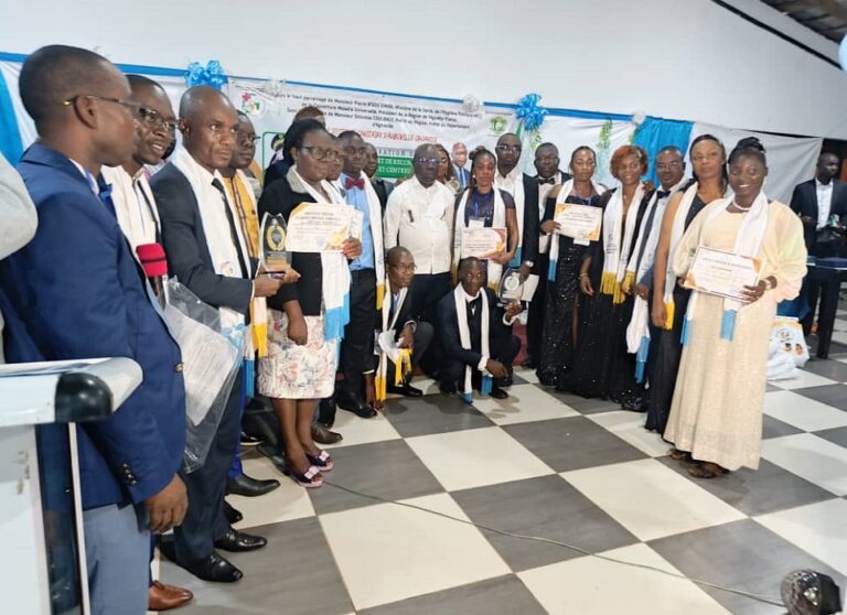 Côte d’Ivoire-AIP/ Le district sanitaire d’Agboville célèbre ses 13 meilleurs agents et structures de l’année 2024