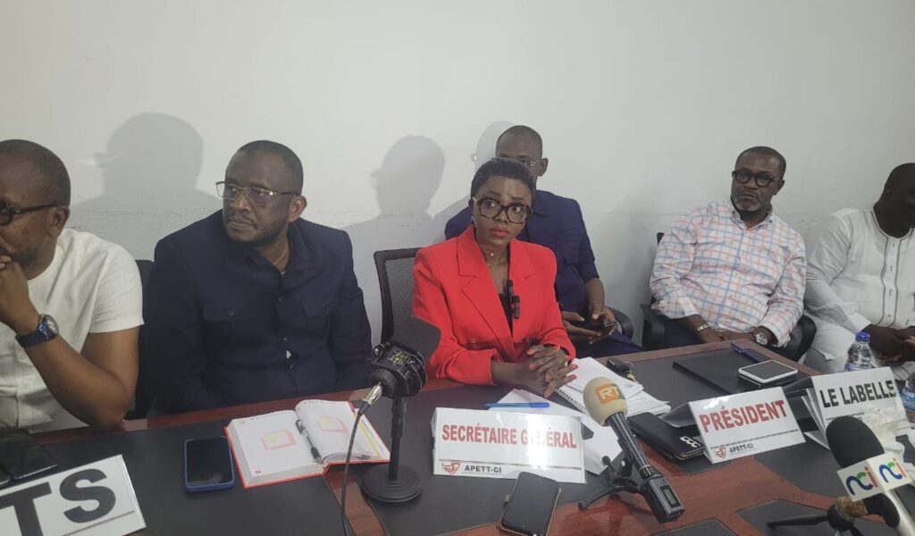 Côte d’Ivoire-AIP/ Le patronat des entreprises de transport réfléchit sur l’application des 18% de la TVA prévue dans les réformes fiscales